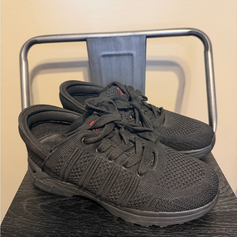 Zeba Hands Free Slip On Sneakers Women’s 8.5 Black Knit Walking Shoes